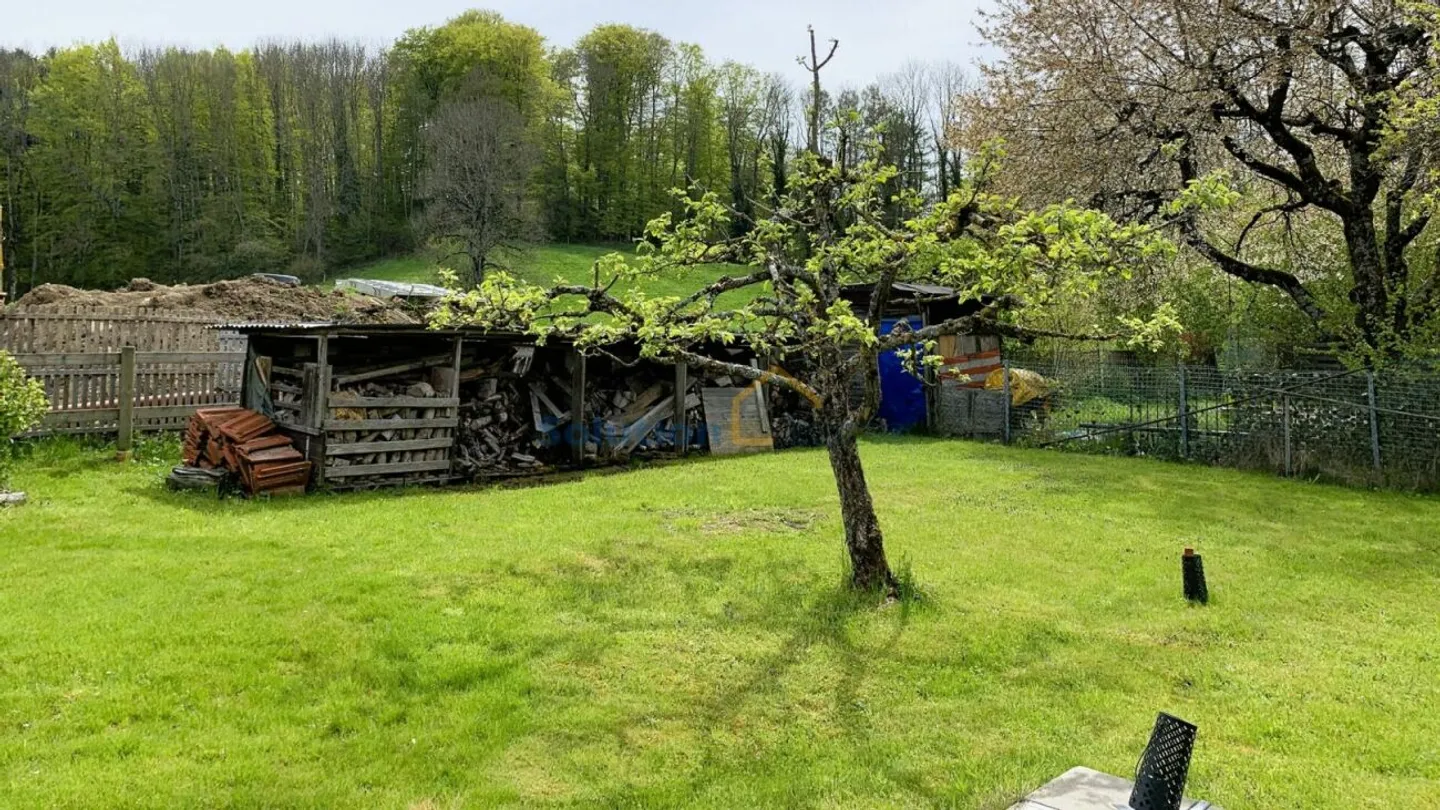 Schönes renoviertes Bauernhaus mit 2 Wohnungen - Photo 12 of 14