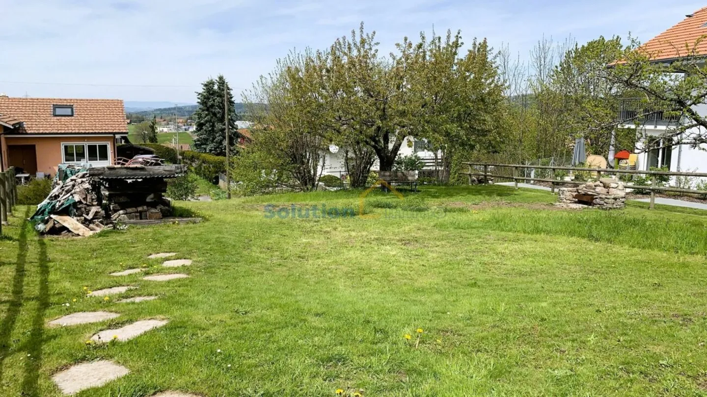 Schönes renoviertes Bauernhaus mit 2 Wohnungen - Photo 13 of 14