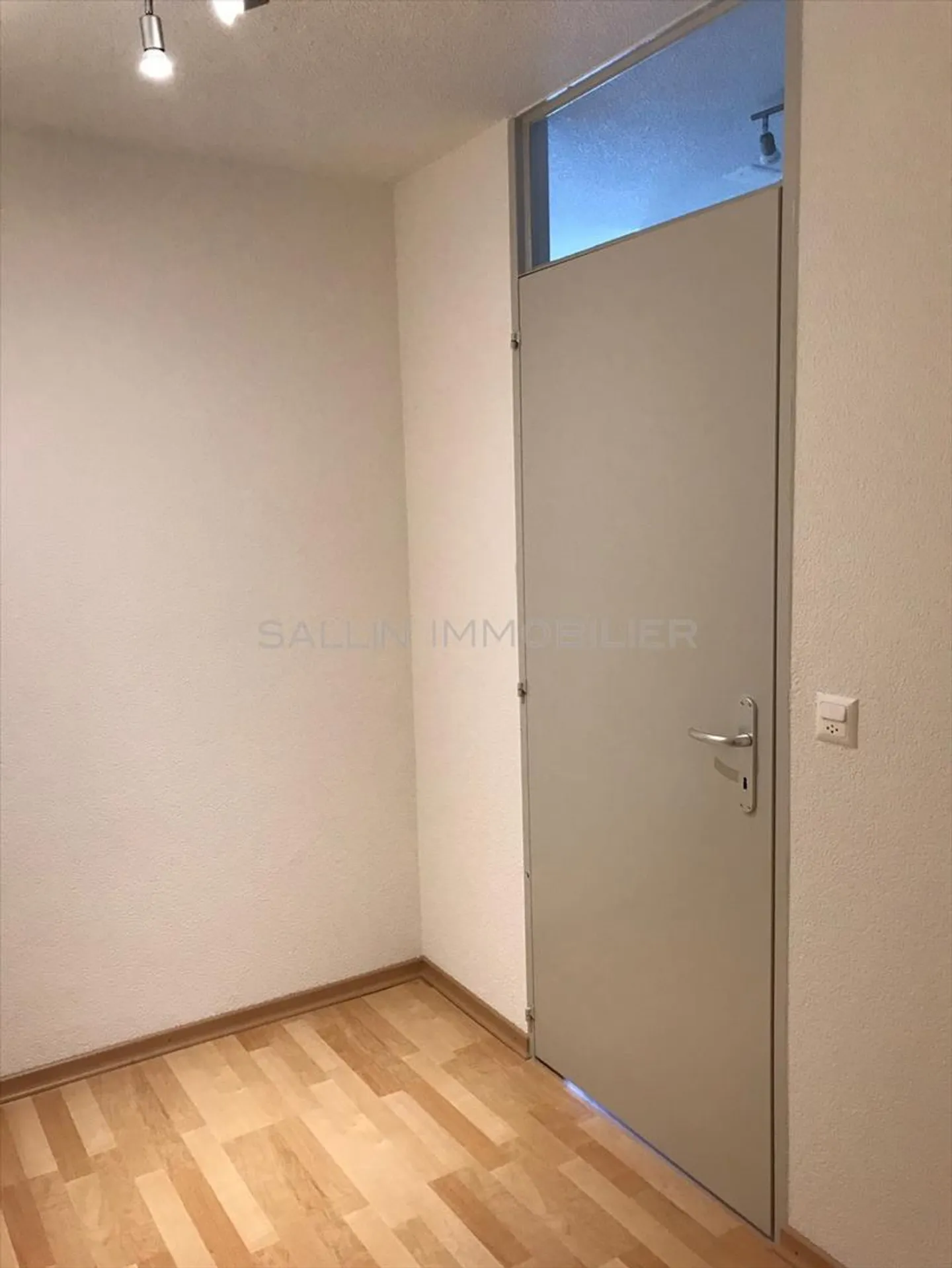 DUPLEX APARTMENT WITH 5 ROOMS, IDEAL FOR A FAMILY - Photo 11 of 13