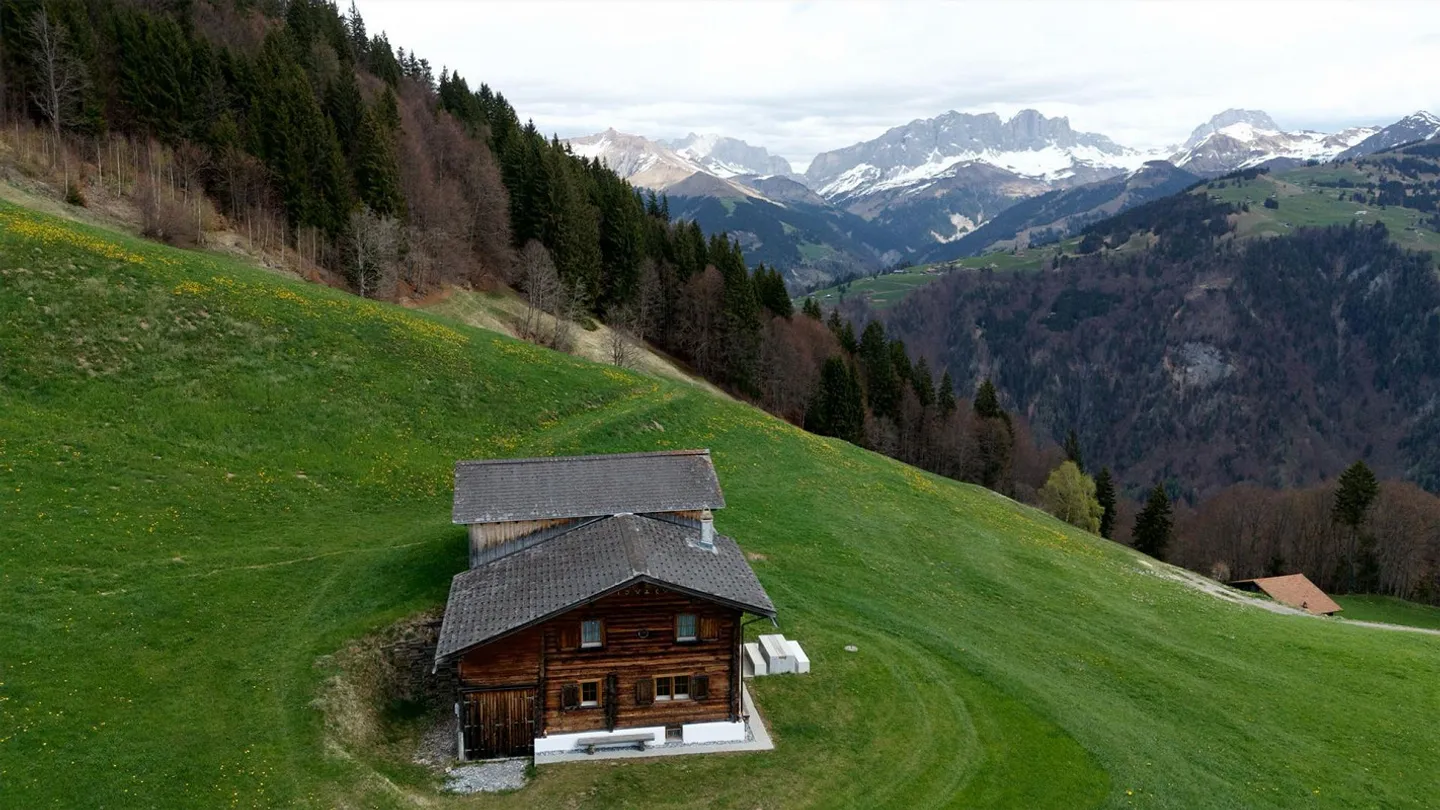 Dreamy 4-Room Holiday Home in Furna – with Panorama View! - Photo 2 of 16