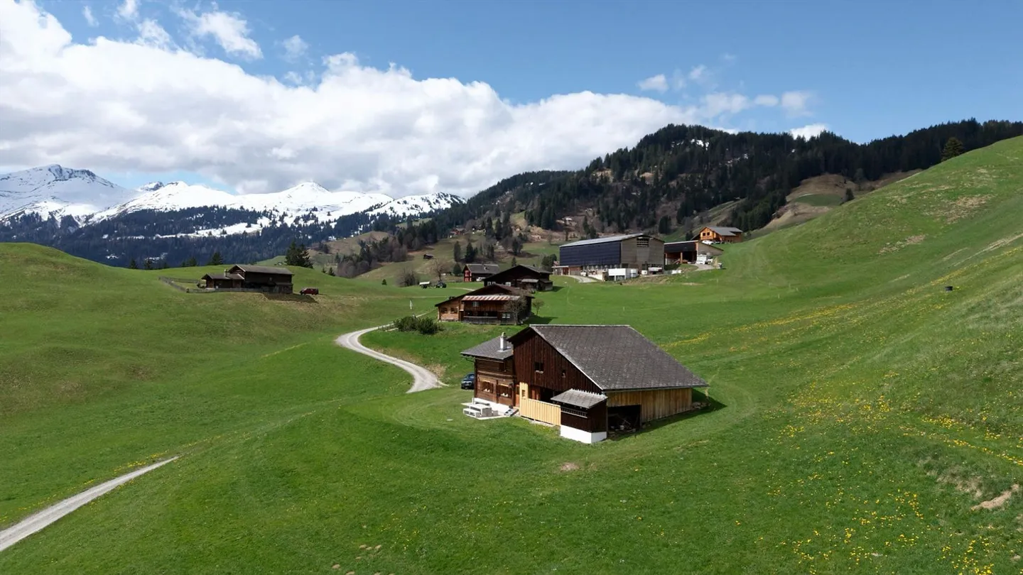 Dreamy 4-Room Holiday Home in Furna – with Panorama View! - Photo 3 of 16