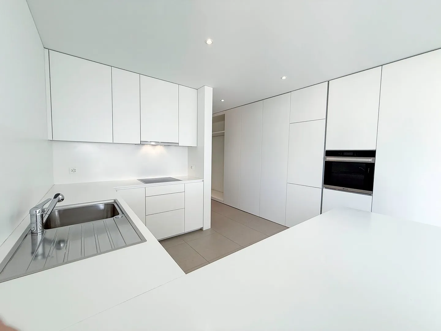 Résidence secondaire moderne en ville - Photo 4 sur 19