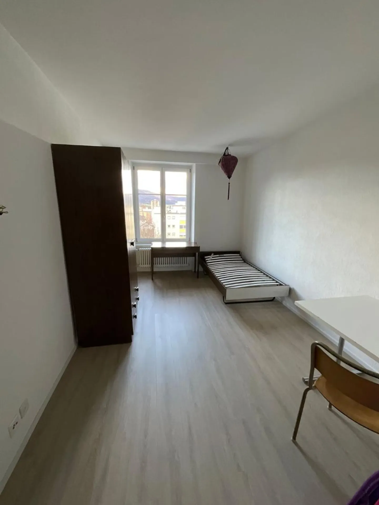 Chambre meublée avec salle de bain privative - Photo 1 sur 4