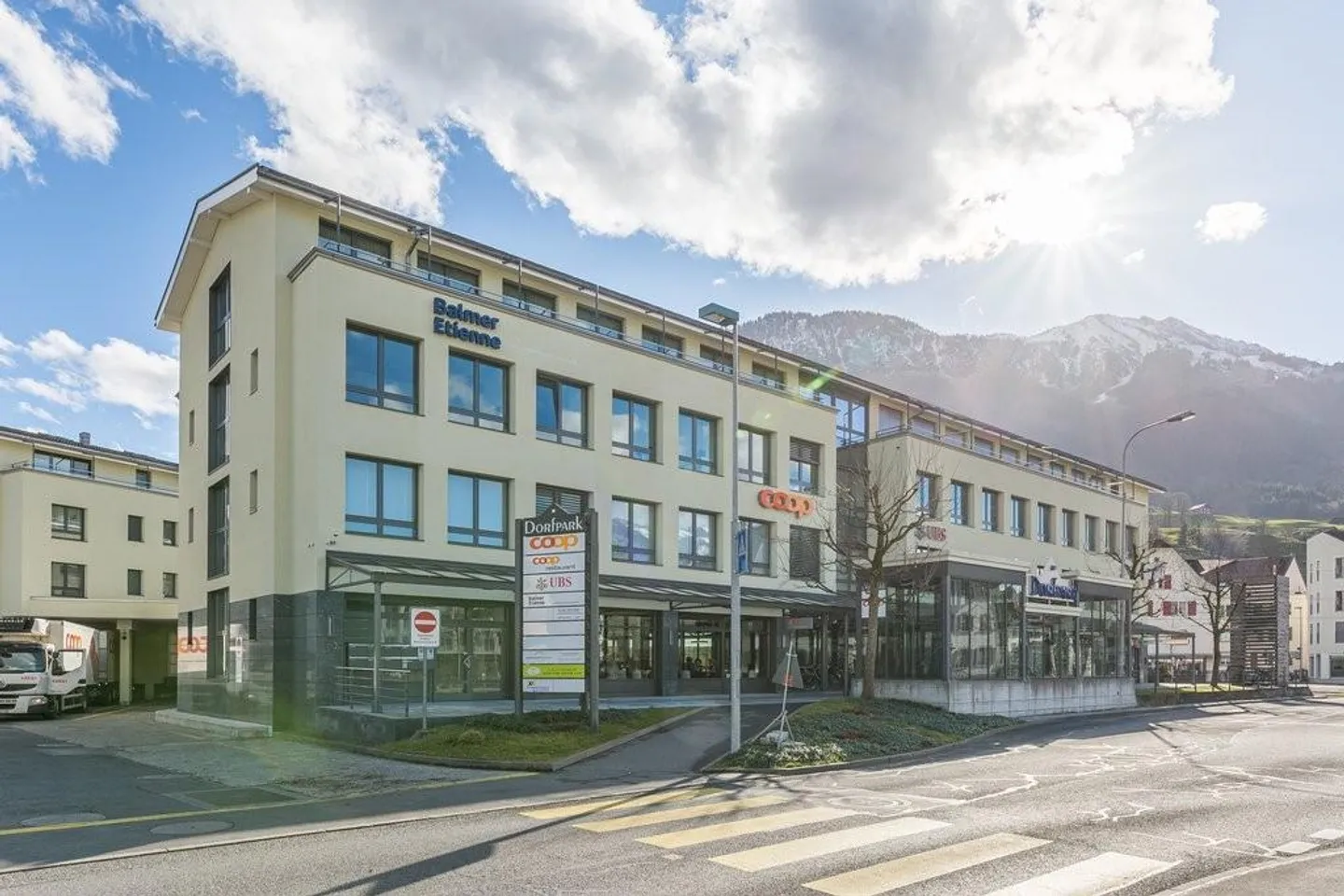 Einstellhallenplätze zu vermieten - Foto 1 von 1