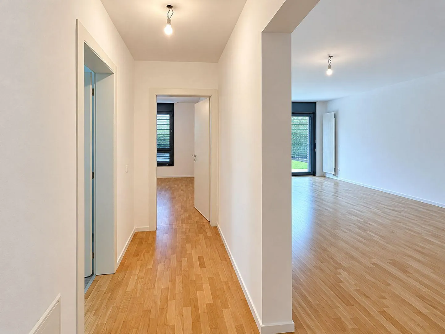 Spacious and bright 4.5-room apartment with terrace and private garden - Photo 10 of 14
