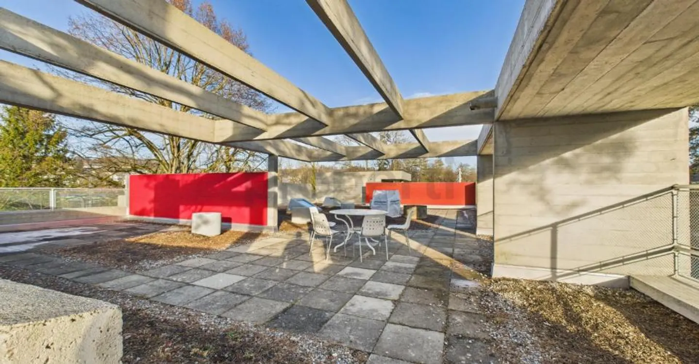Architektonisches Juwel in Flamatt - Foto 1 von 13
