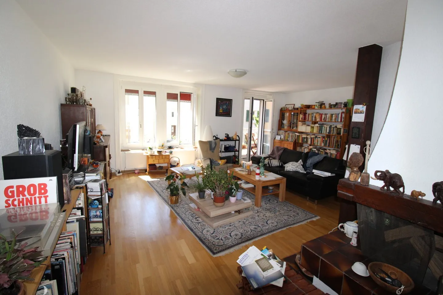 Grosse 4½-room apartment with balcony in Art Nouveau building near the railway station - Photo 4 of 11