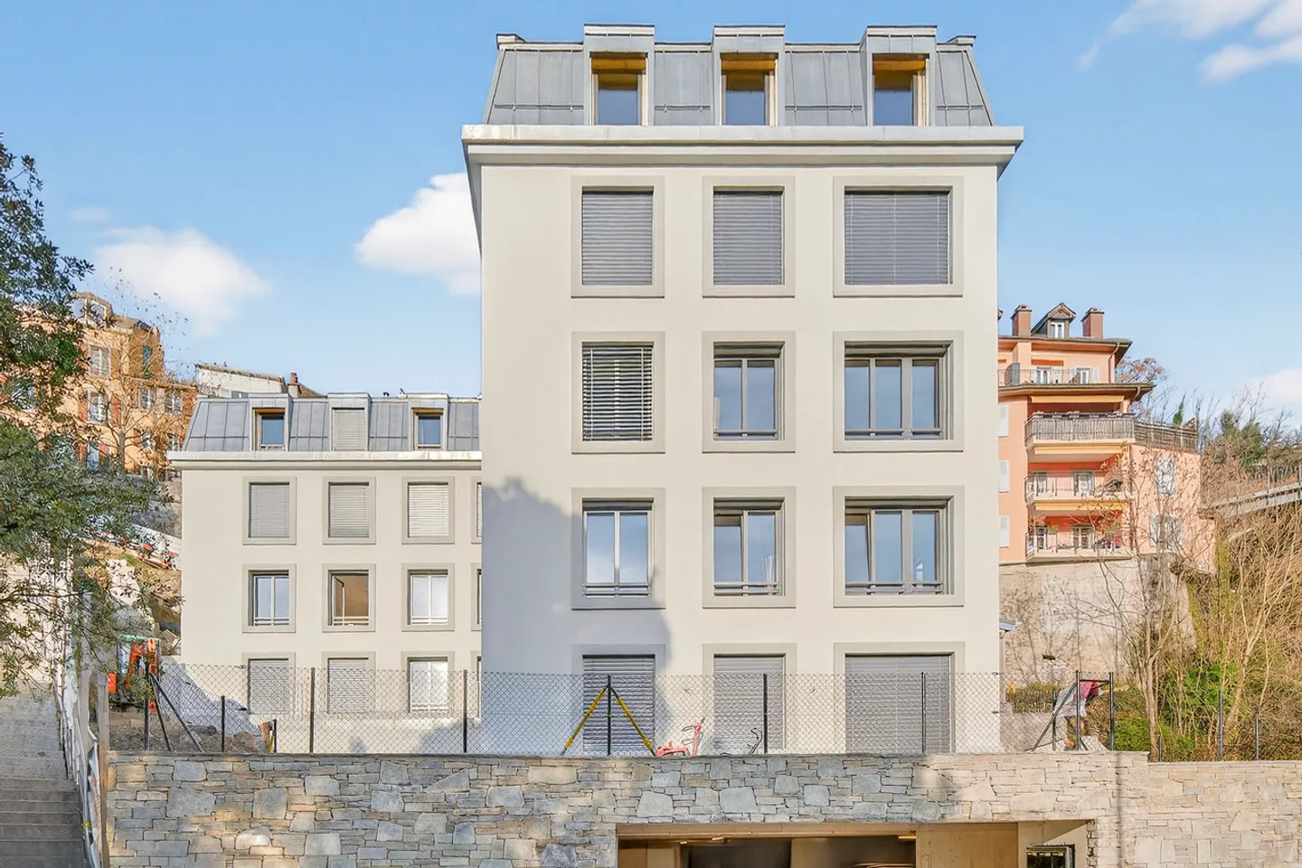 Rare ! Neuf, à l'écart des nuisances et en ville disponible de suite ! - Photo 11 sur 11