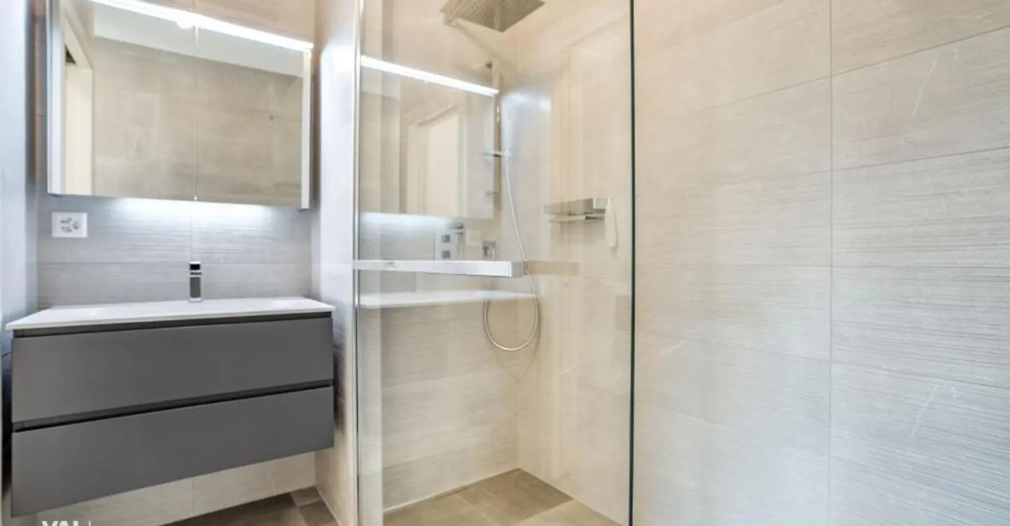 Appartamento duplex moderno in attico con panorama montano - Foto 6 di 11