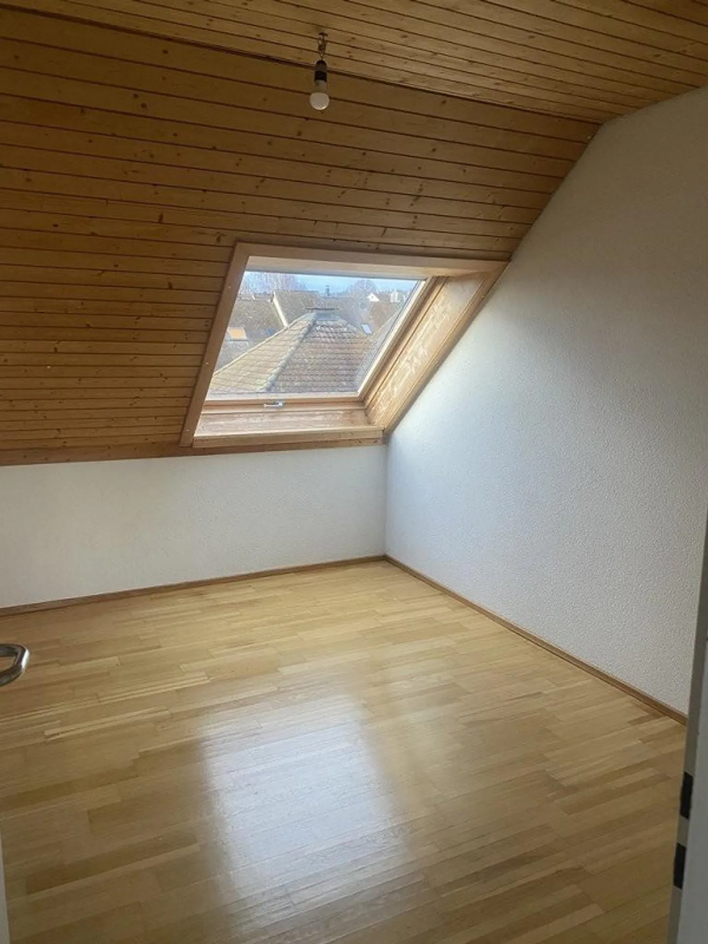 Ampio appartamento limitato fino al 31.03.2028 - Foto 7 di 12