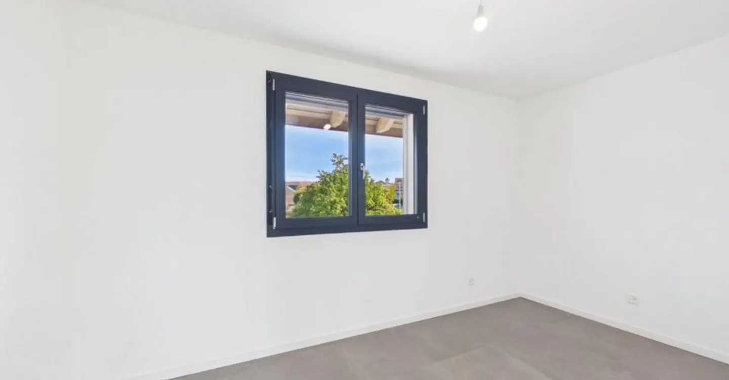 Angrenzende 5.5 Zimmer Villa - Foto 5 von 13