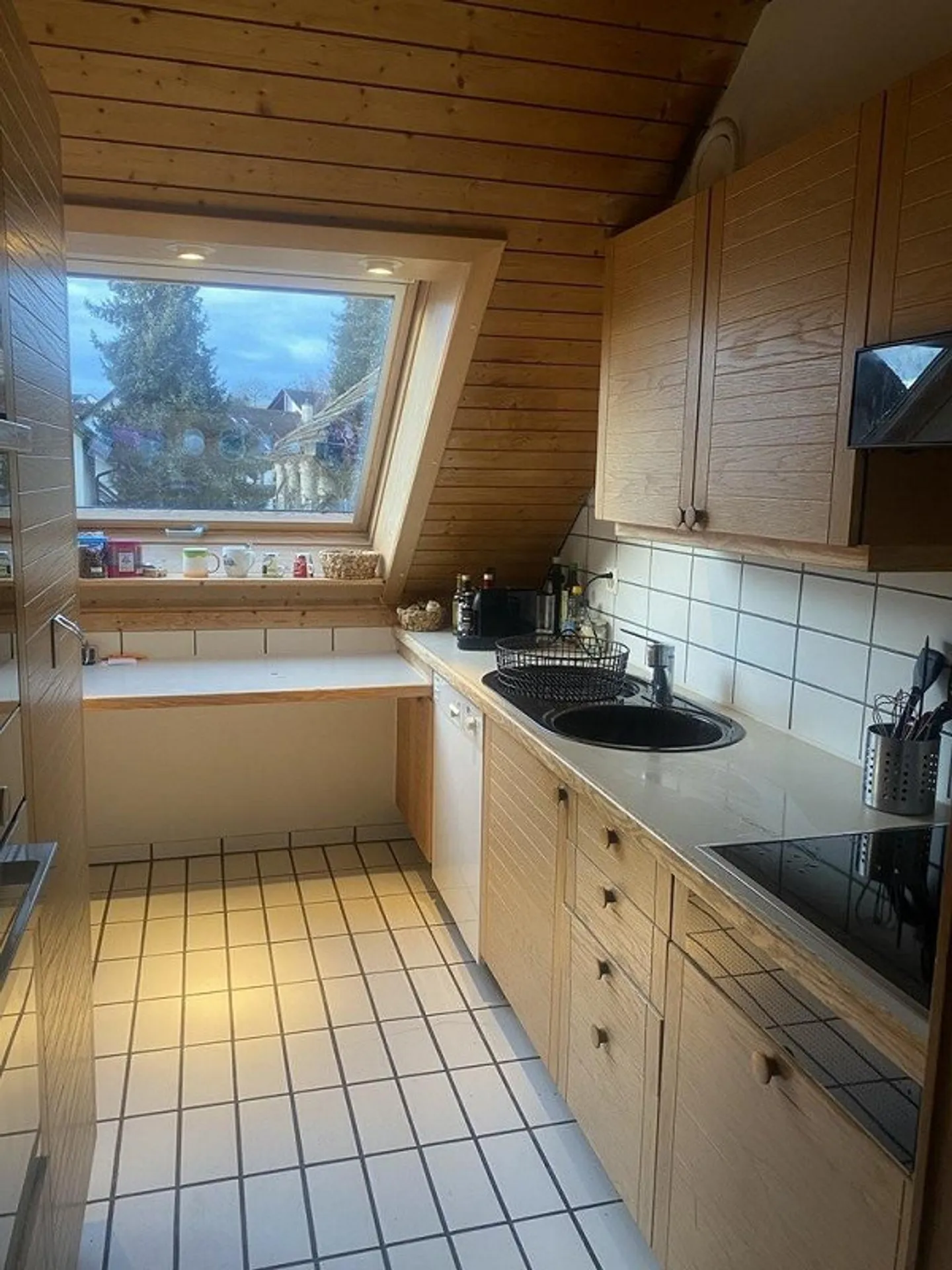 Ampio appartamento limitato fino al 31.03.2028 - Foto 9 di 12