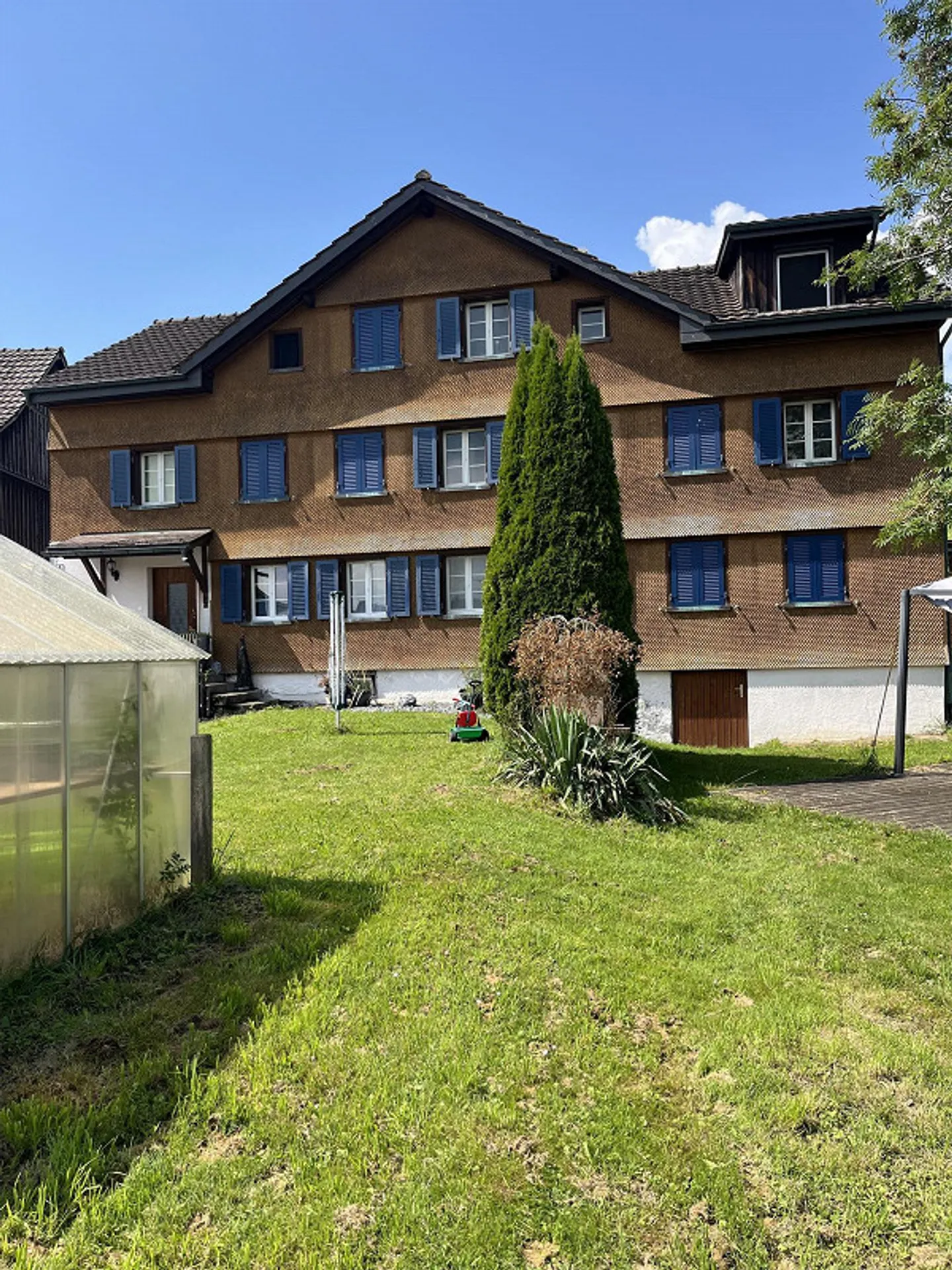 4 1/2 Hausteil in Nuetenwil, 9602 Bazenheid - Foto 1 von 11
