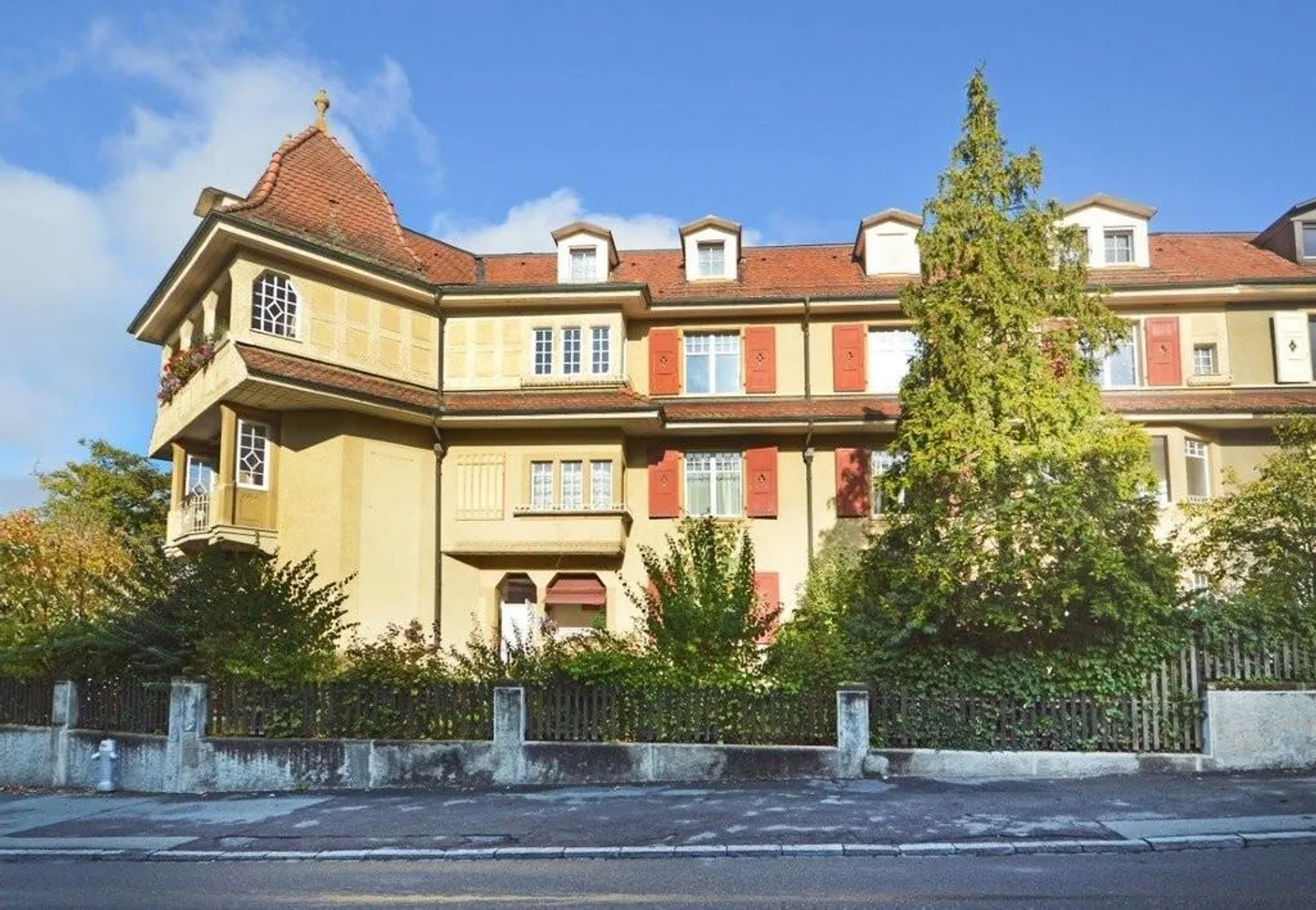 Appartement spacieux de 2,5 pièces à Kirchenfeld - Photo 2 sur 12