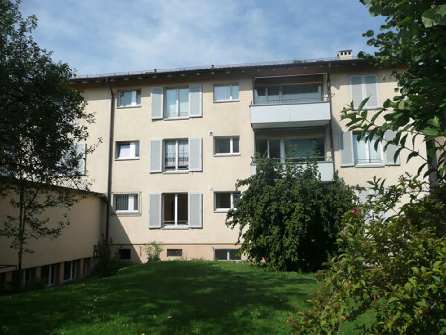 Box de garage dans un emplacement optimal cherche locataire - Photo 2 sur 2