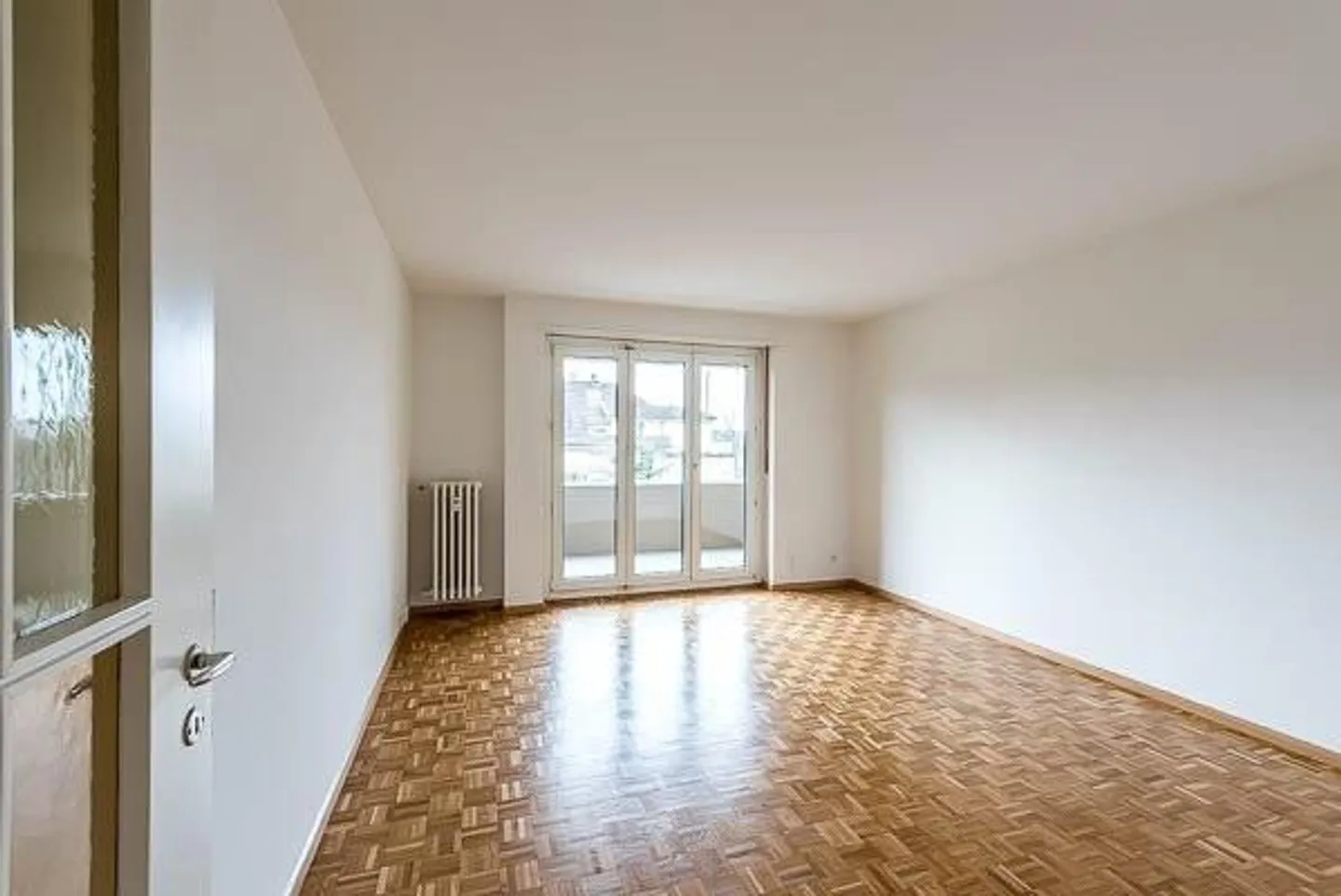 Charmantes Mehrfamilienhaus - Foto 2 von 7