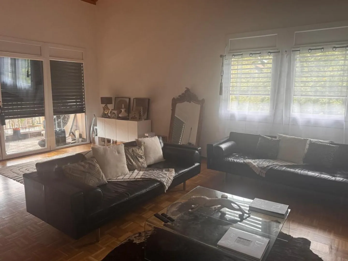 5-room apartment on the 2nd floor located in Onex 1213 - Photo 2 of 5