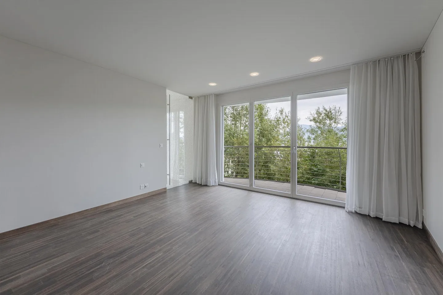 Living with panoramic views and tax benefits. - Photo 7 of 12