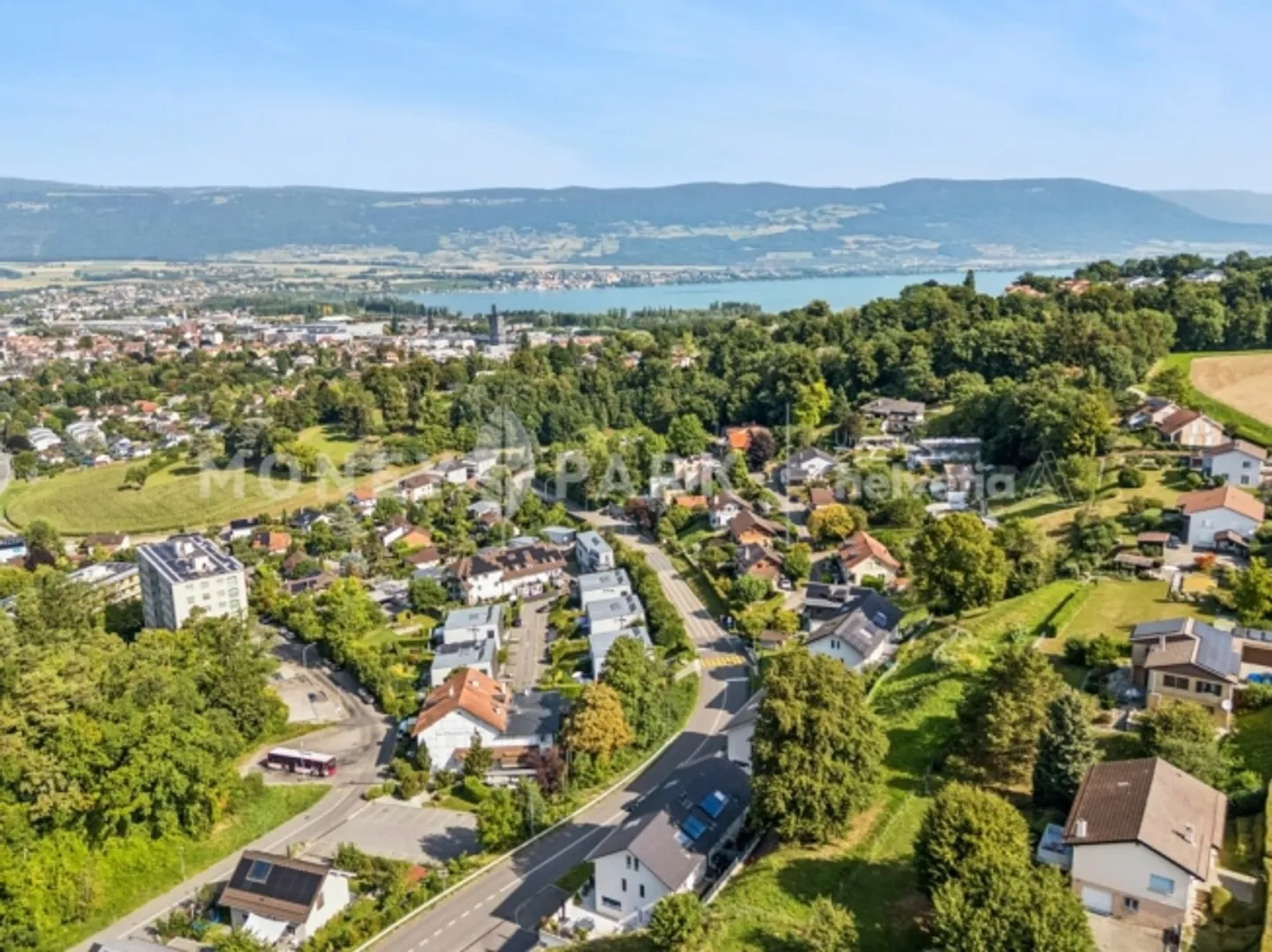 Bella villa bifamiliare di 5,5 locali a Pomy - Foto 2 di 13