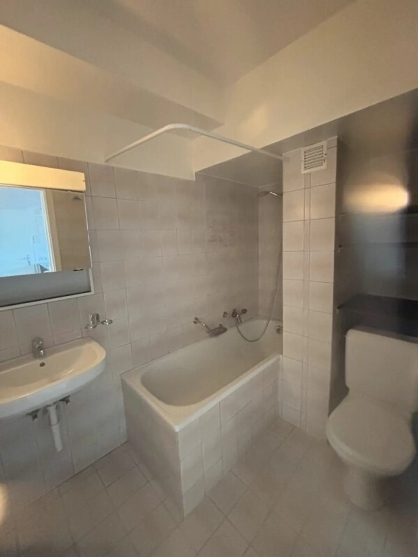 Moderne 3-Zimmer-Wohnung im 4. Stock - Place du Marché - Foto 3 von 7