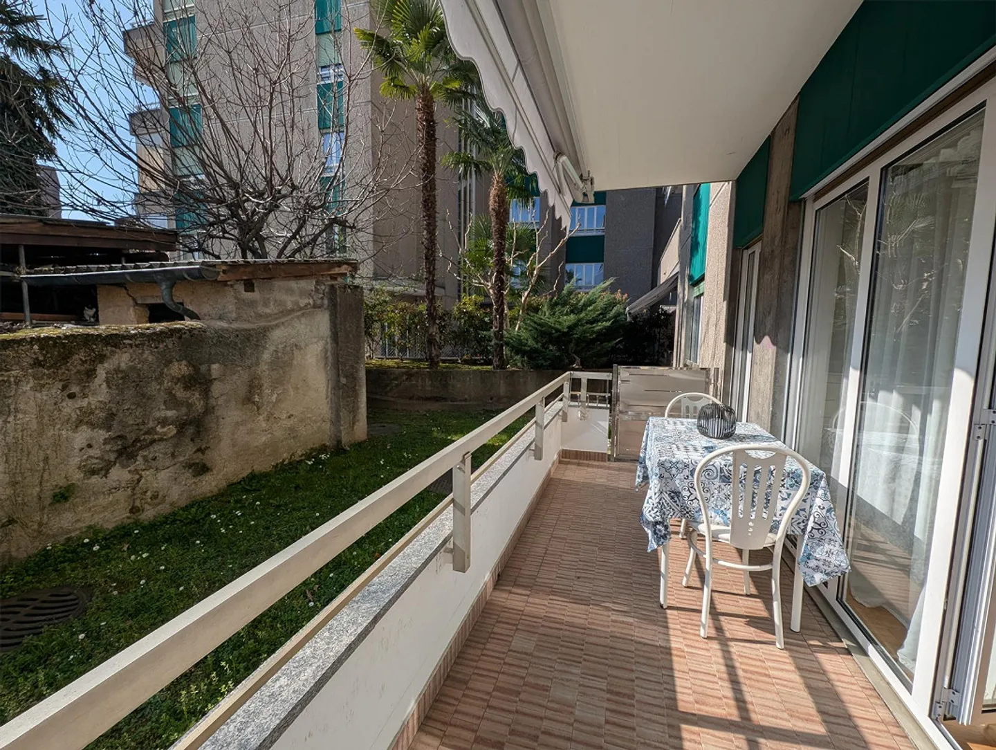 Appartamento accogliente di 3,5 stanze con terrazza e giardino - Foto 10 di 14