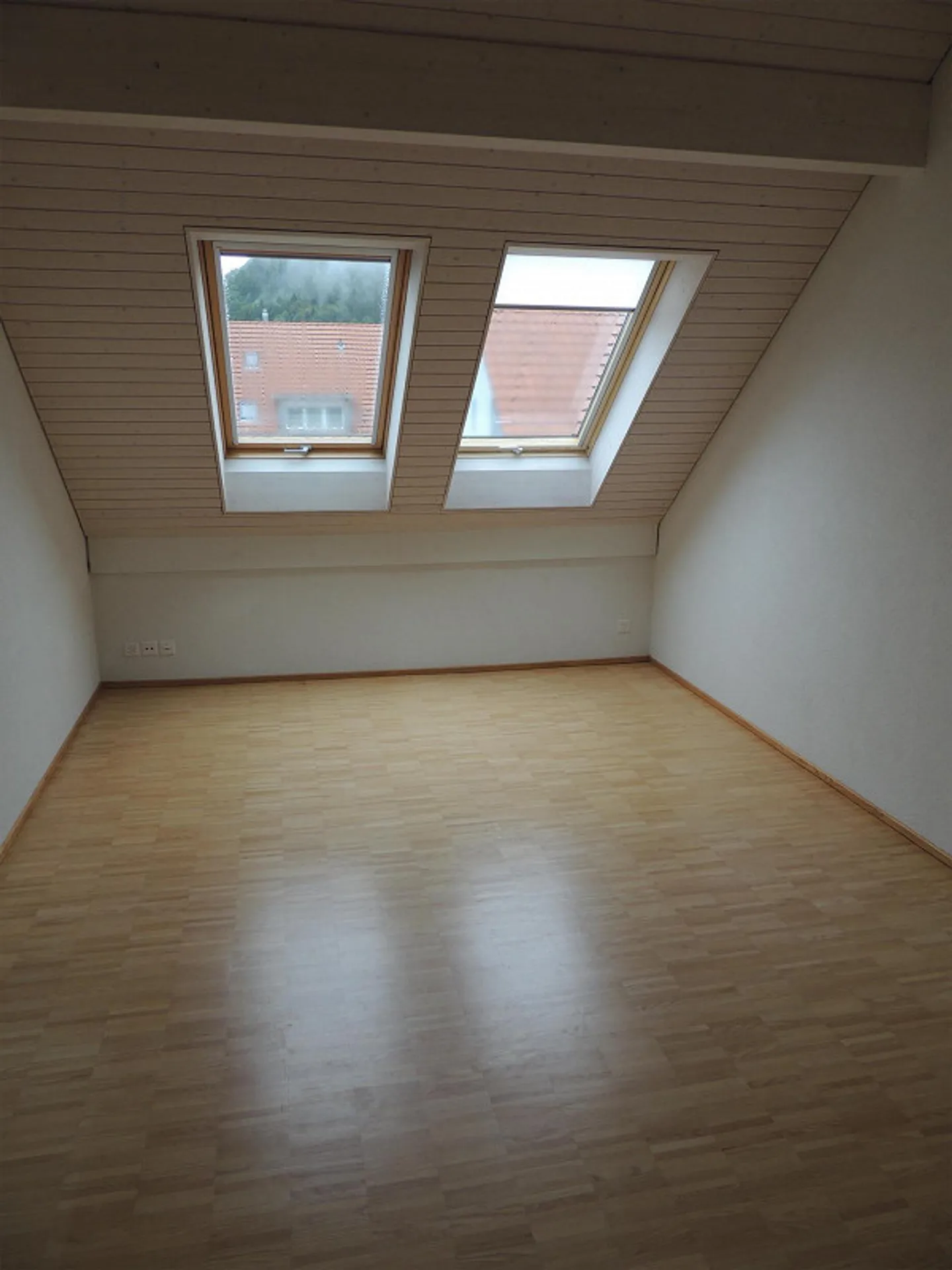 Spacious and Bright Penthouse Apartment - Photo 6 of 8