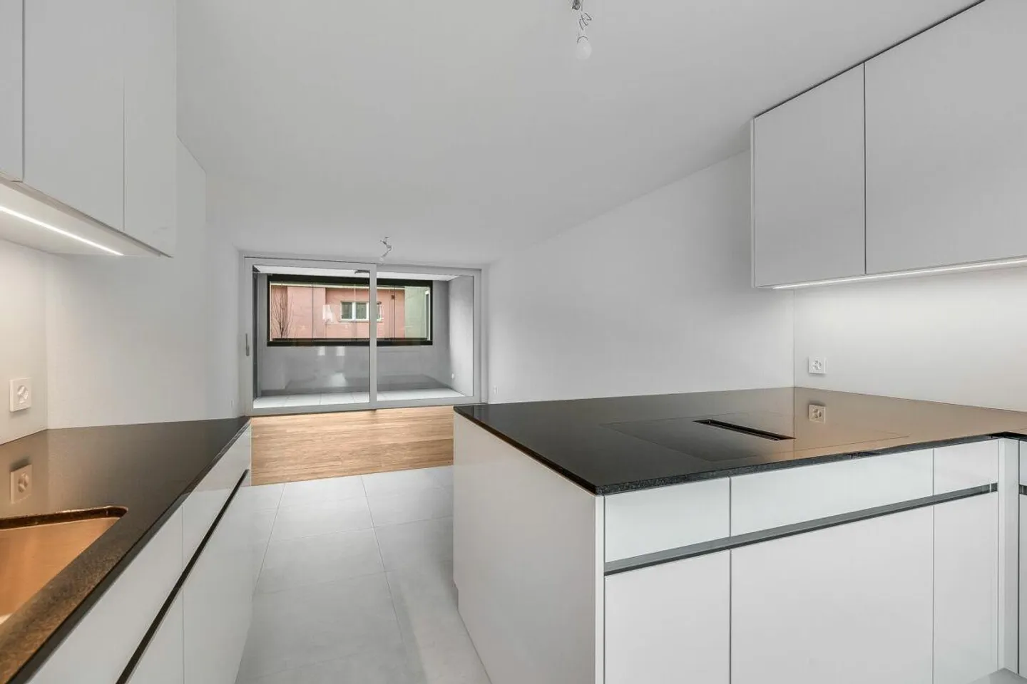 Nouvel appartement 3,5 pièces avec loggia - Photo 3 sur 9