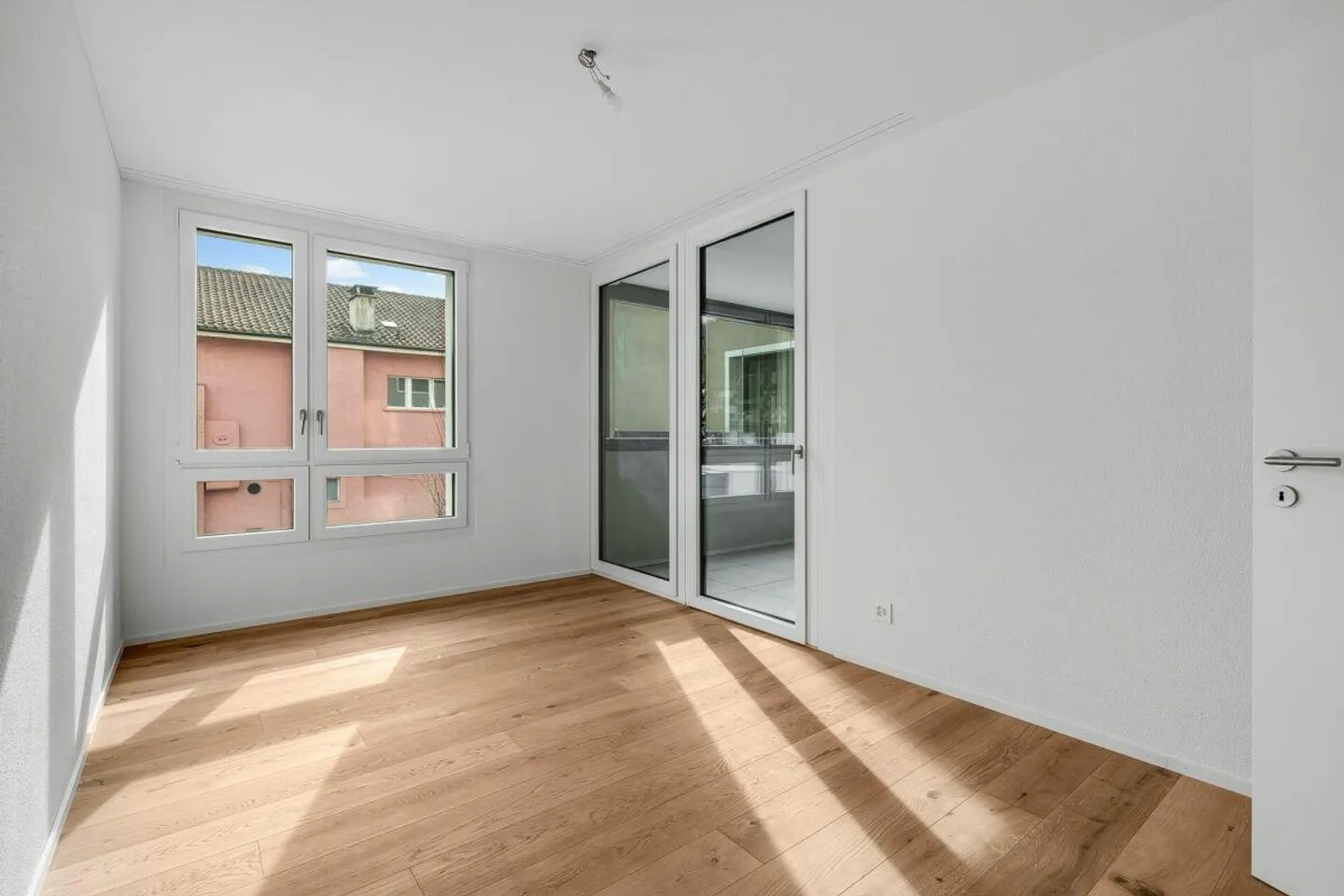 Nouvel appartement 3,5 pièces avec loggia - Photo 8 sur 9