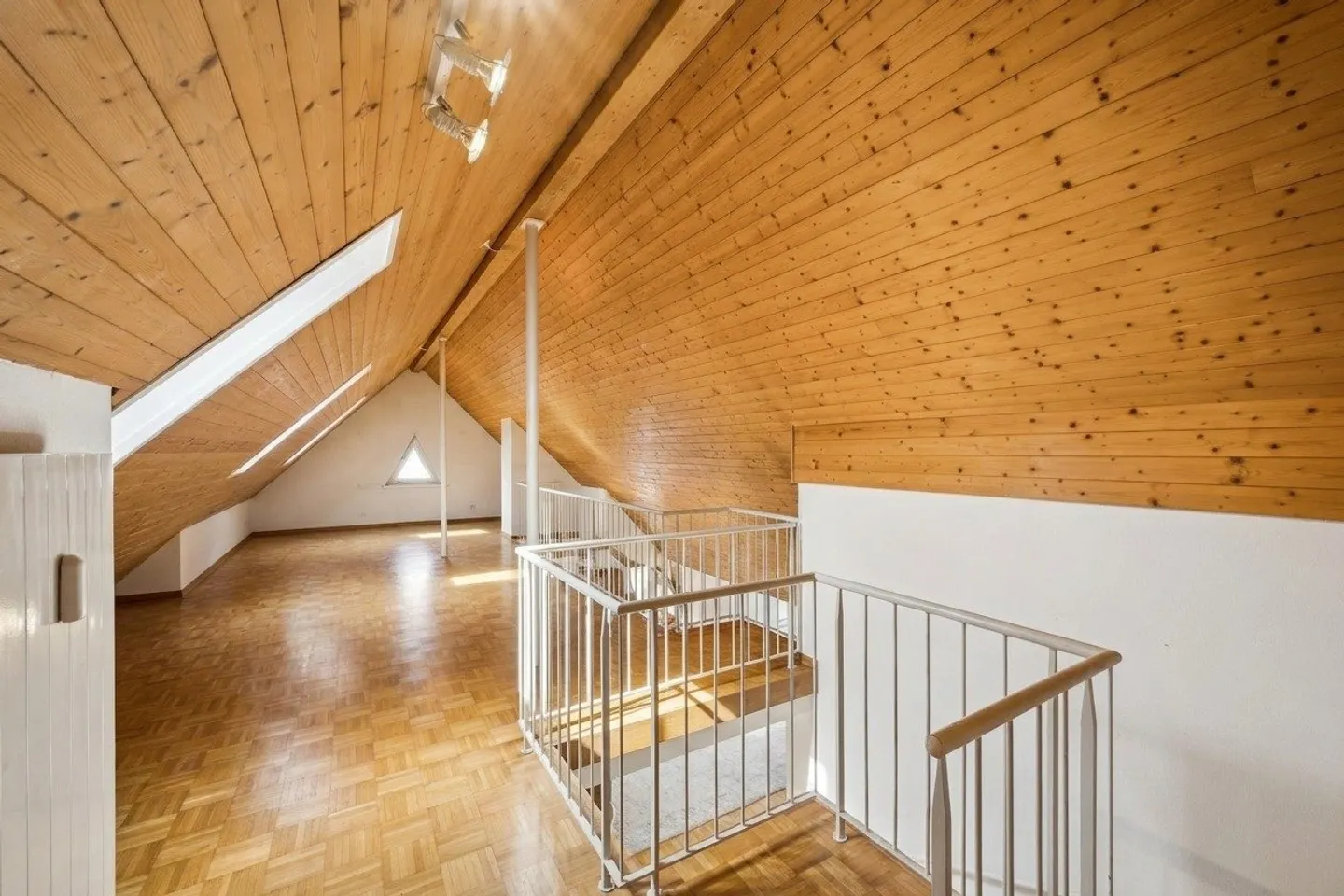Duplex Incantevole ad Aesch - Foto 4 di 7