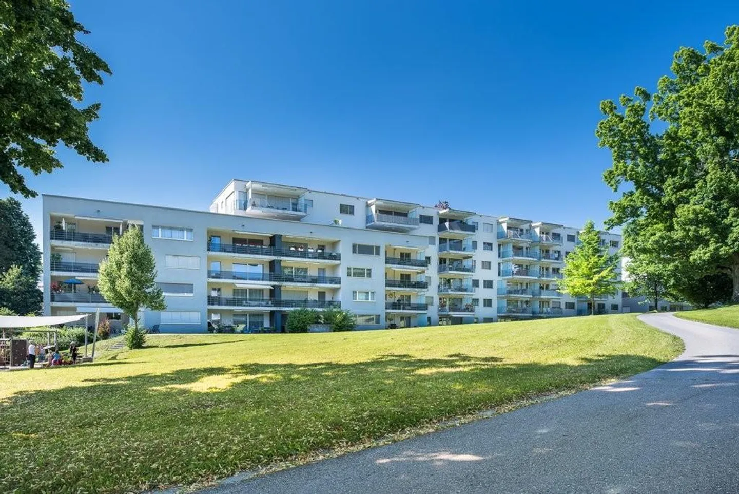 Cible - un appartement de rêve vous attend! - Photo 2 sur 10