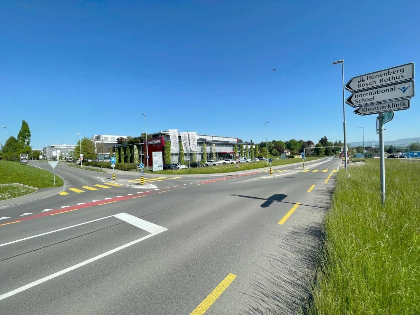 Office and commercial space in the representative Platinum - Photo 12 of 13