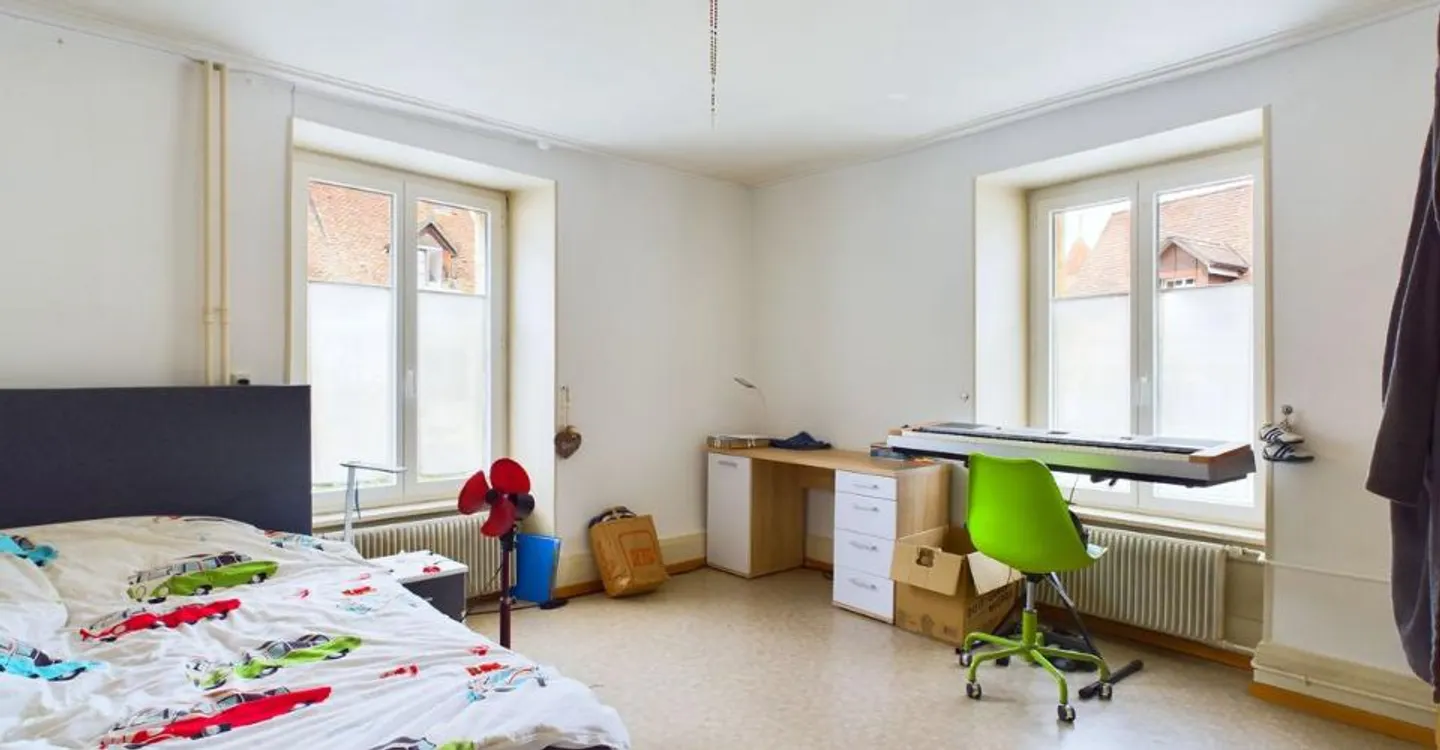 Magnifique et grand immeuble avec un local commercial - Foto 8 di 8