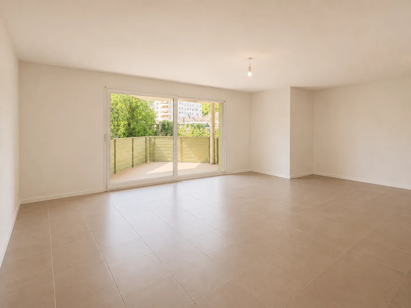 Apartment with 4.5 rooms - Photo 1 of 10