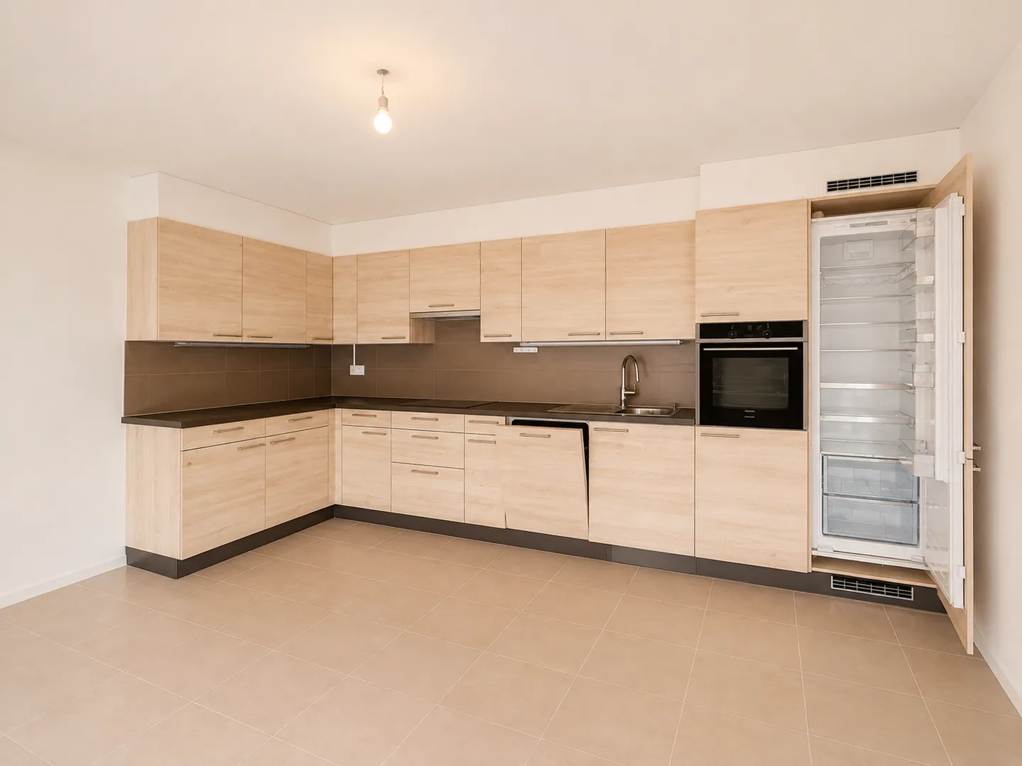 Apartment with 4.5 rooms - Photo 4 of 10