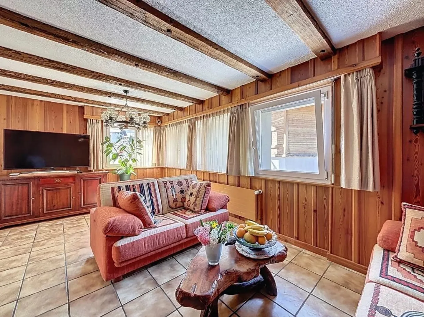 Villa with a lot of charm - Photo 5 of 10