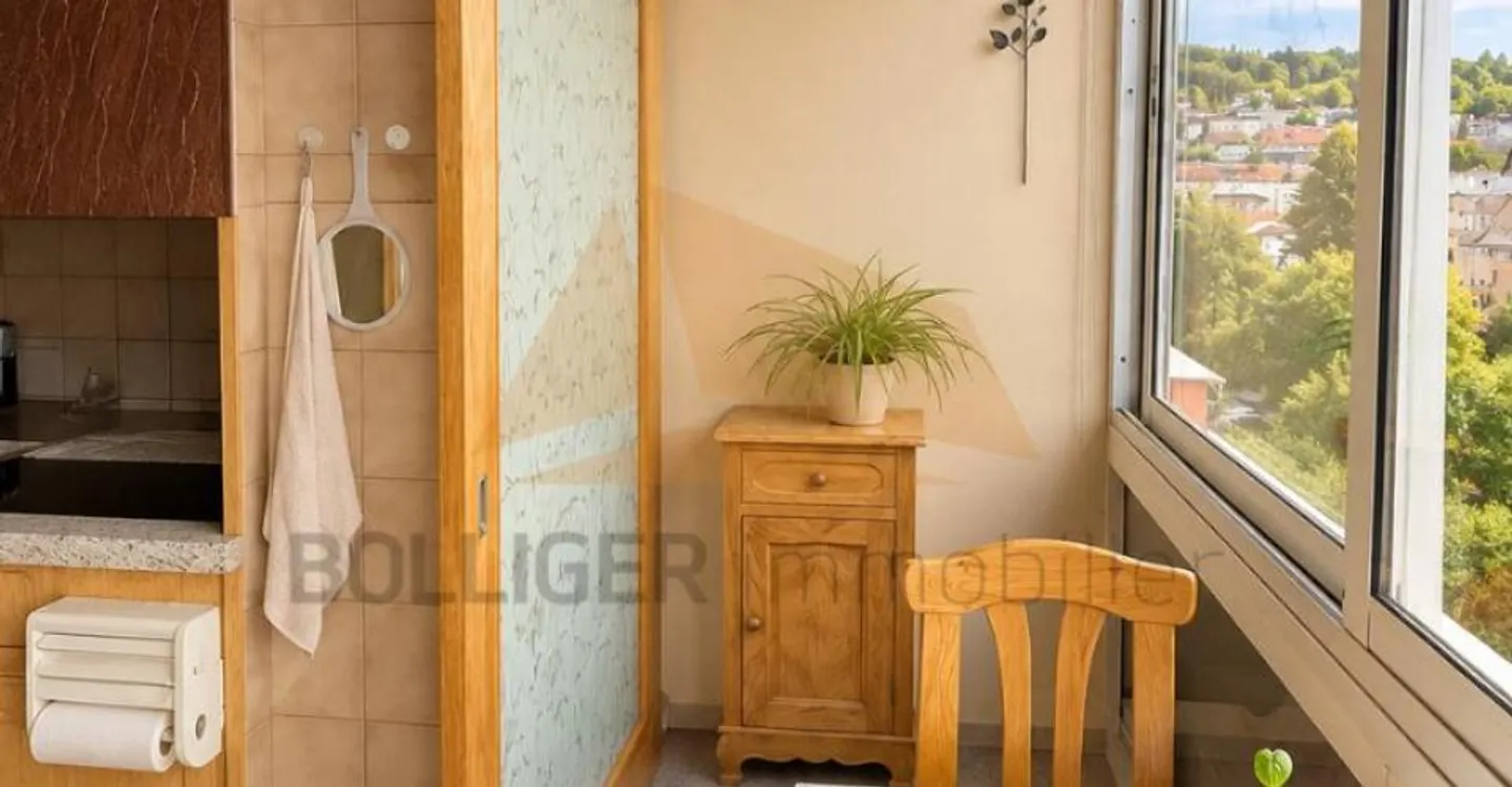 FOR SALE 3-room apartment in PPE and garage-box - Photo 8 of 9