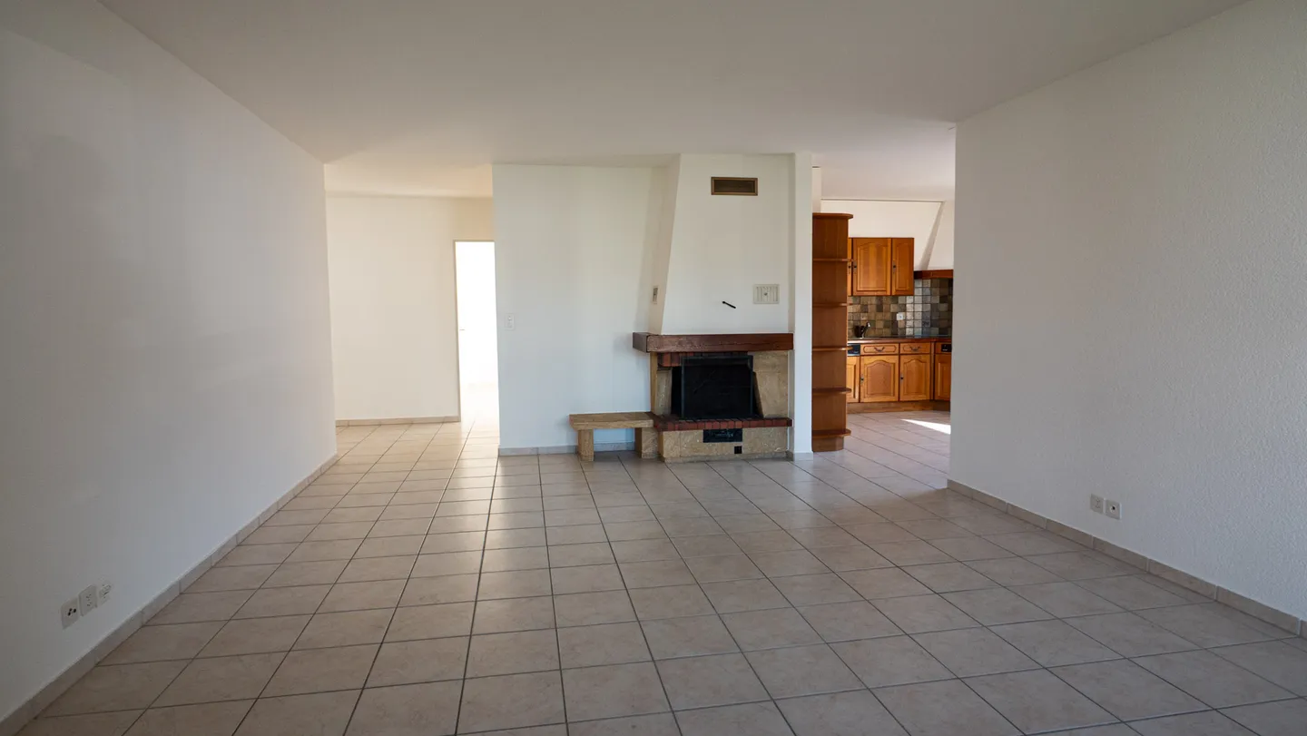 Renovated Apartment in Bassecourt - Photo 5 of 11