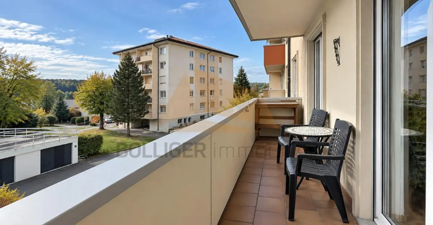 FOR SALE 3-room apartment in PPE and garage-box - Photo 9 of 9