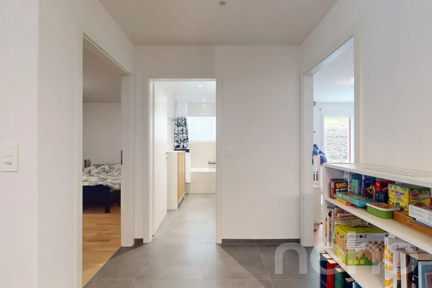 Bell'appartamento nuovo con giardino in una piccola condominio - Foto 7 di 12
