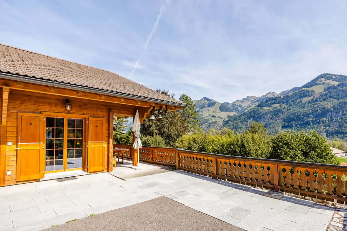 Chalet Charmant avec Vue Panoramique - Photo 3 sur 13