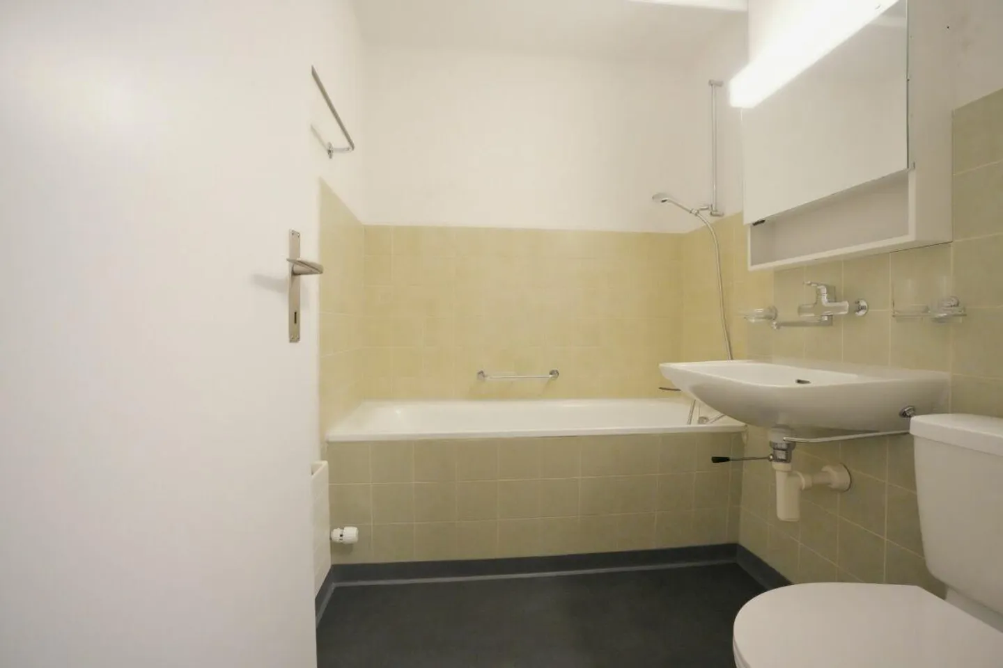 helle 2-Zimmerwohnung in ruhigem Wohngebiet - Foto 5 von 7