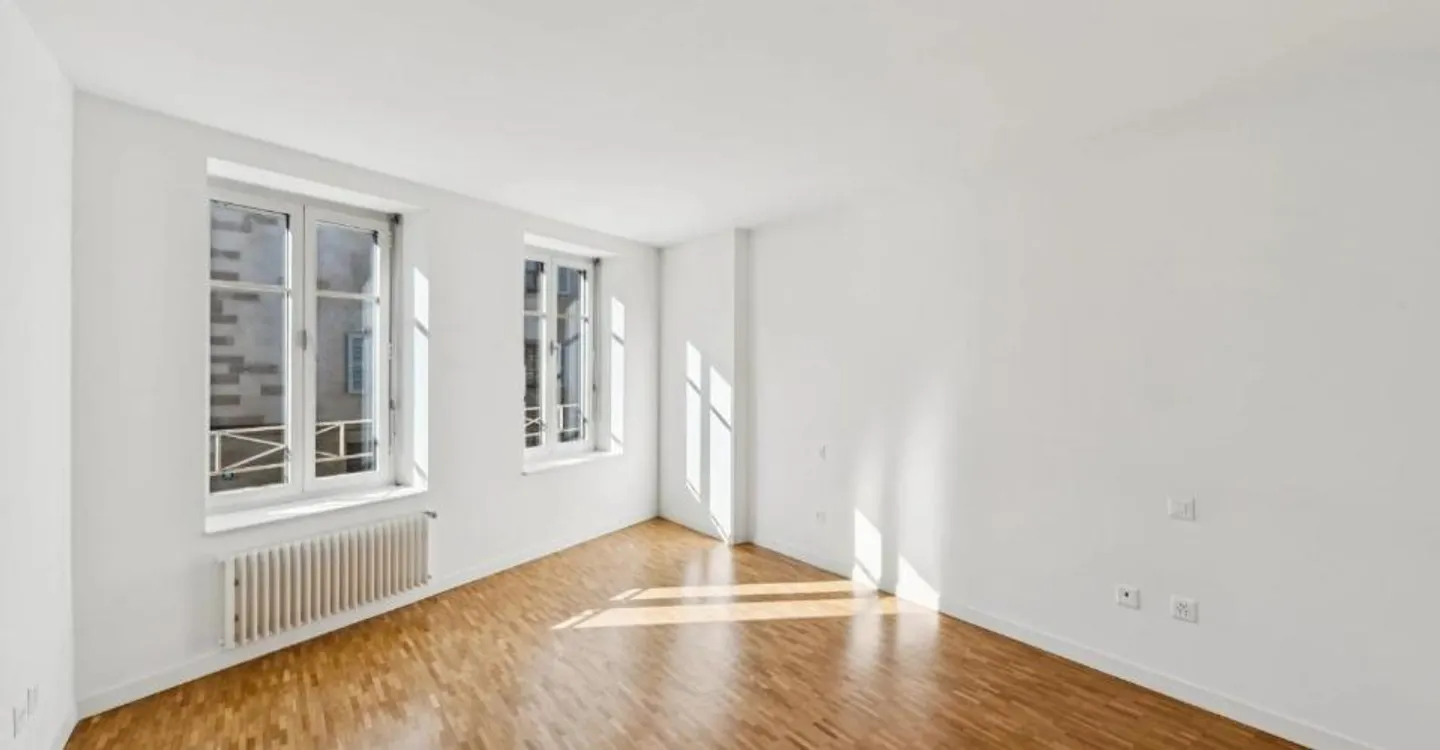 PLEIN CENTRE DE GENÈVE ? RUES BASSES ? ÉLÉGANT DUPLEX AVEC ASCENSEUR - Foto 6 von 11