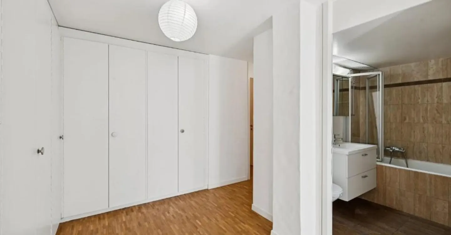PLEIN CENTRE DE GENÈVE ? RUES BASSES ? ÉLÉGANT DUPLEX AVEC ASCENSEUR - Foto 8 von 11