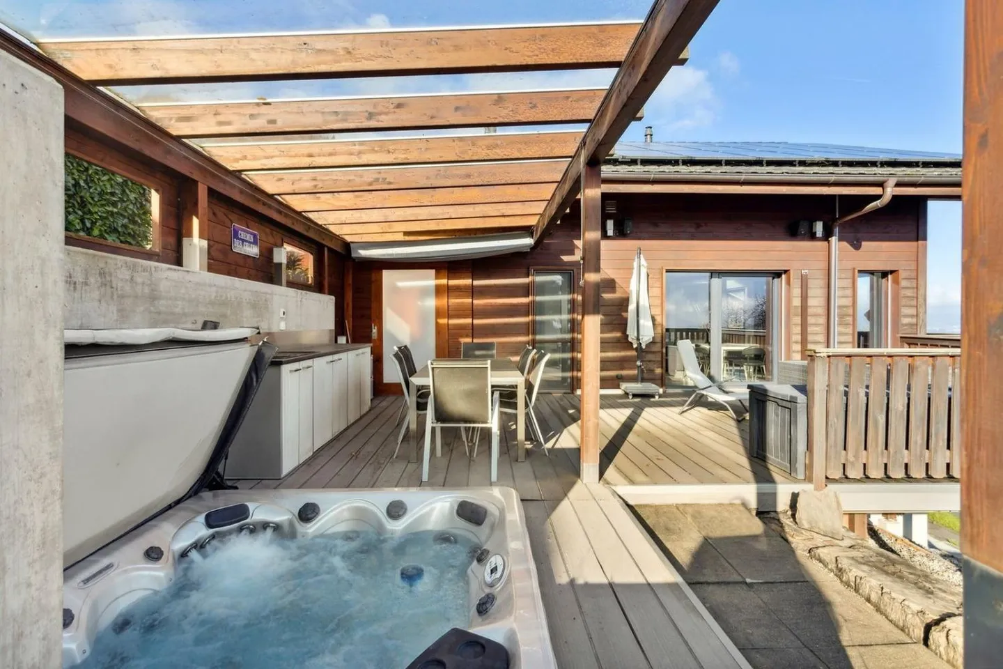 Chalet moderne avec vue imprenable - Photo 3 sur 13