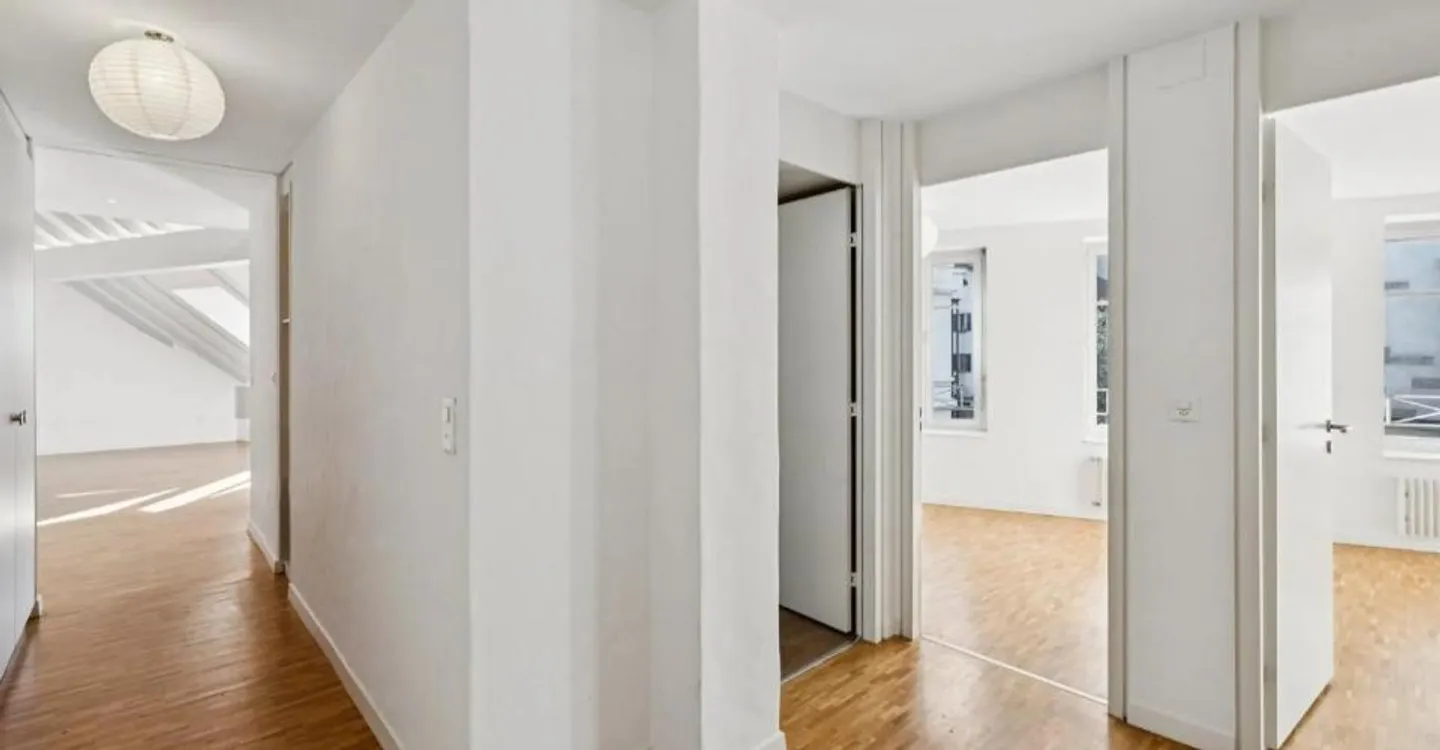 PLEIN CENTRE DE GENÈVE ? RUES BASSES ? ÉLÉGANT DUPLEX AVEC ASCENSEUR - Foto 4 von 11