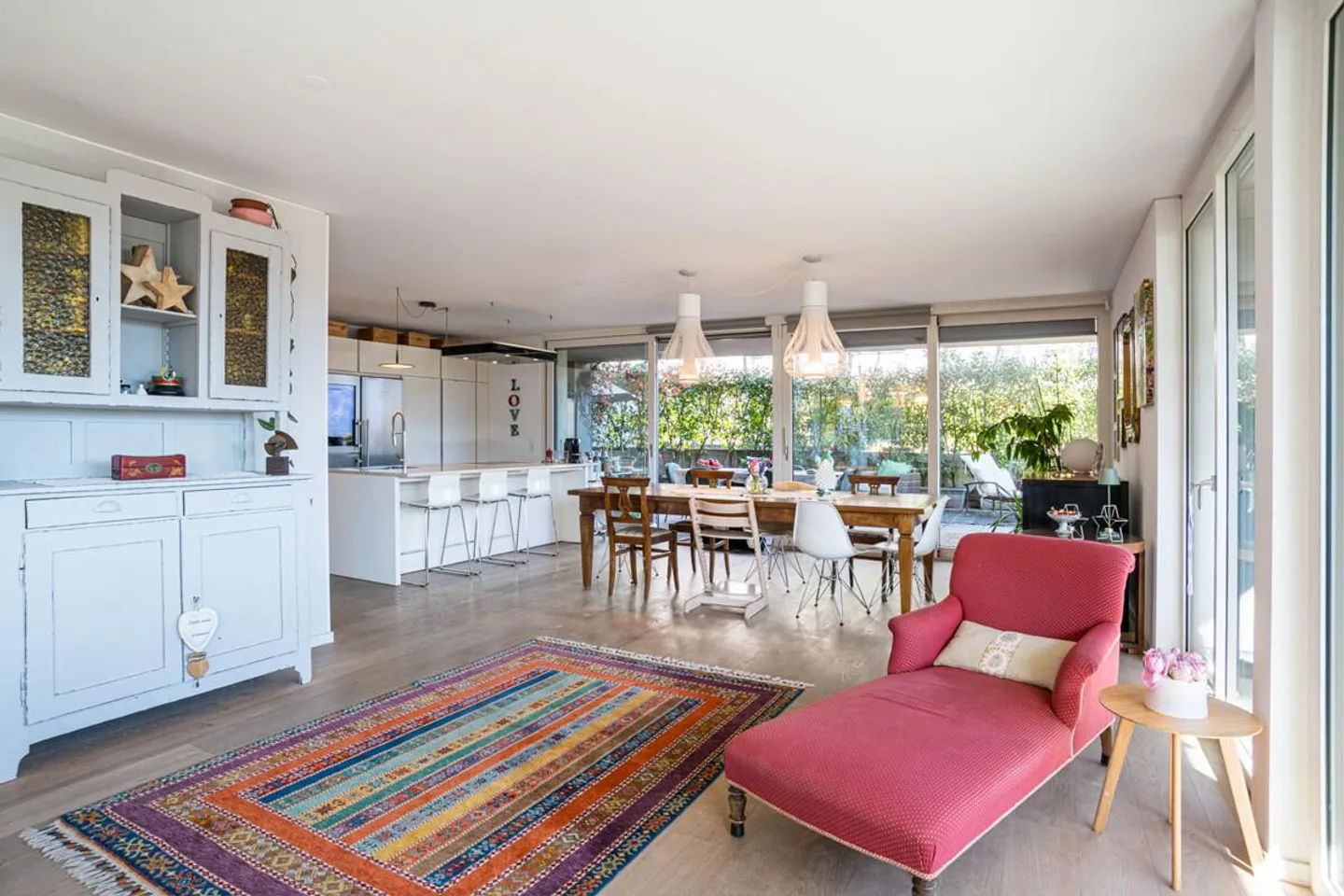 VACALLO – GERÄUMIGE ERDGESCHOSSWOHNUNG MIT GARTEN, ENTSTANDEN AUS DER VEREINIGUNG ZWEIER WOHNUNGEN - Foto 6 von 14