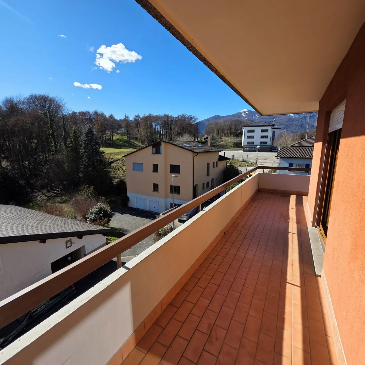 Appartamento luminoso 3.5 locali - Foto 7 di 9