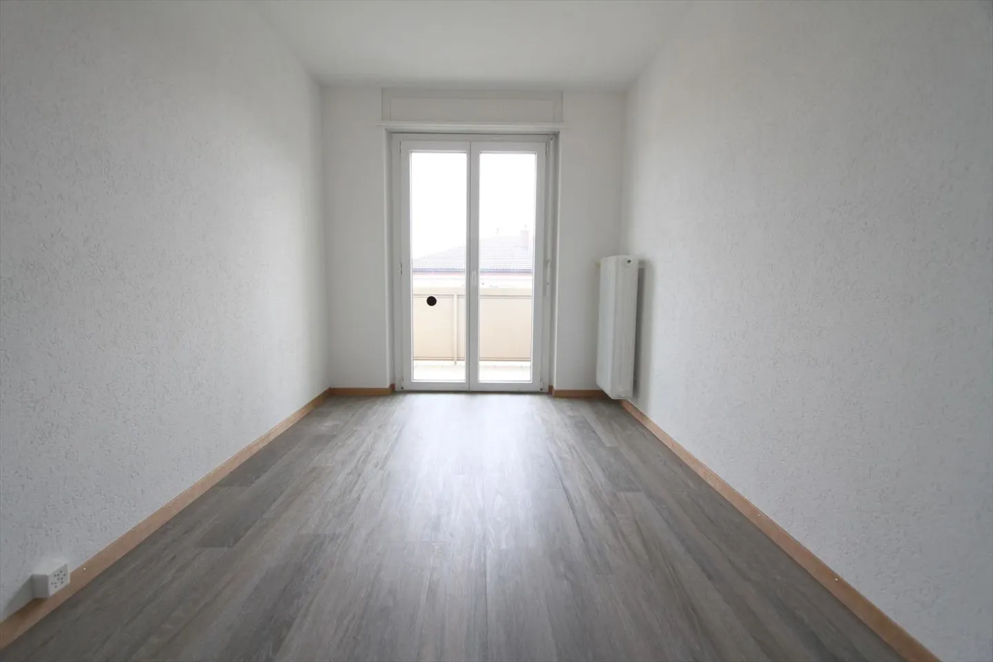 Magnifico appartamento di 4 stanze con balcone - Foto 4 di 6