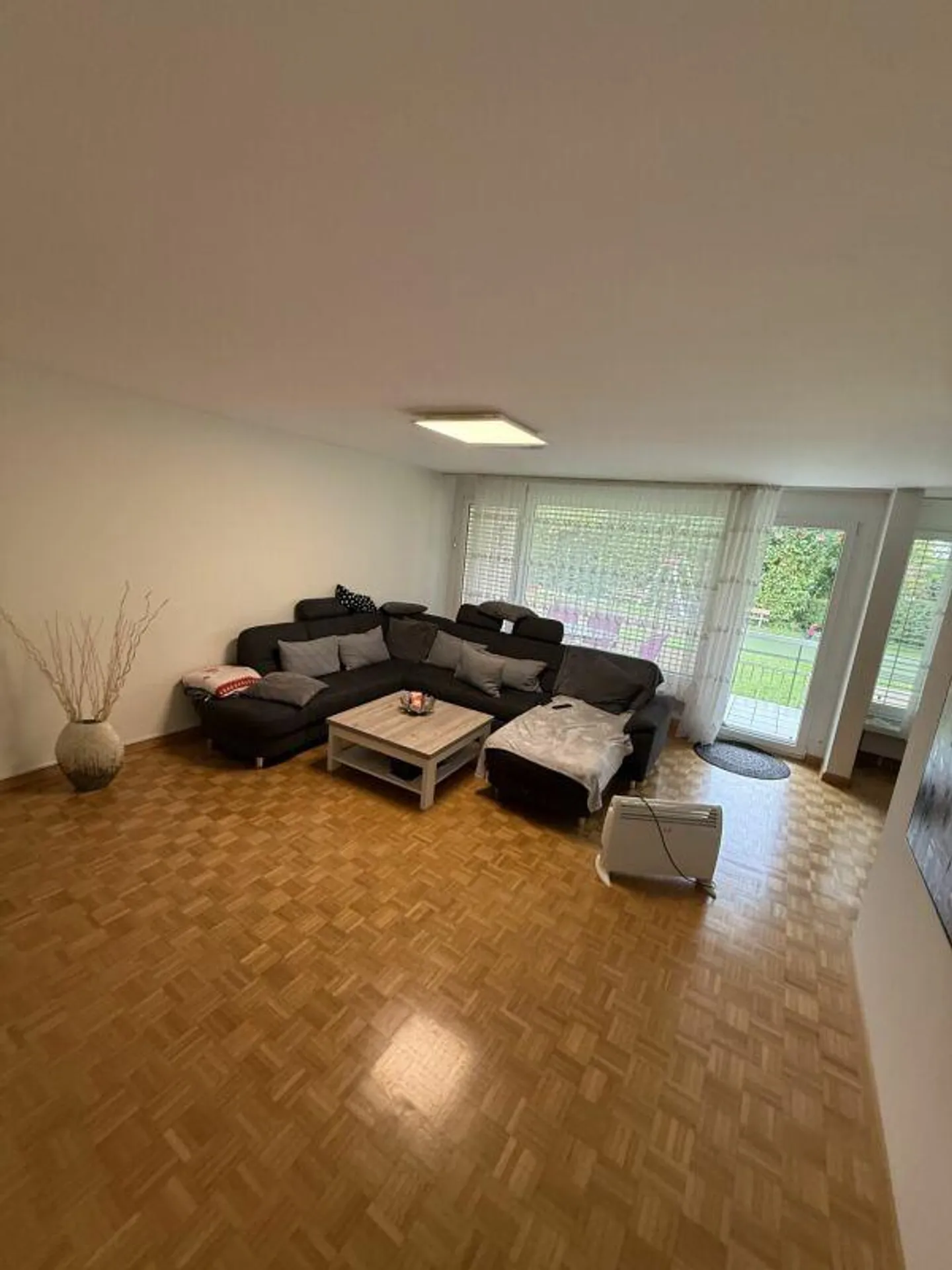Spacious 4-room apartment on the 1st floor - Photo 5 of 15
