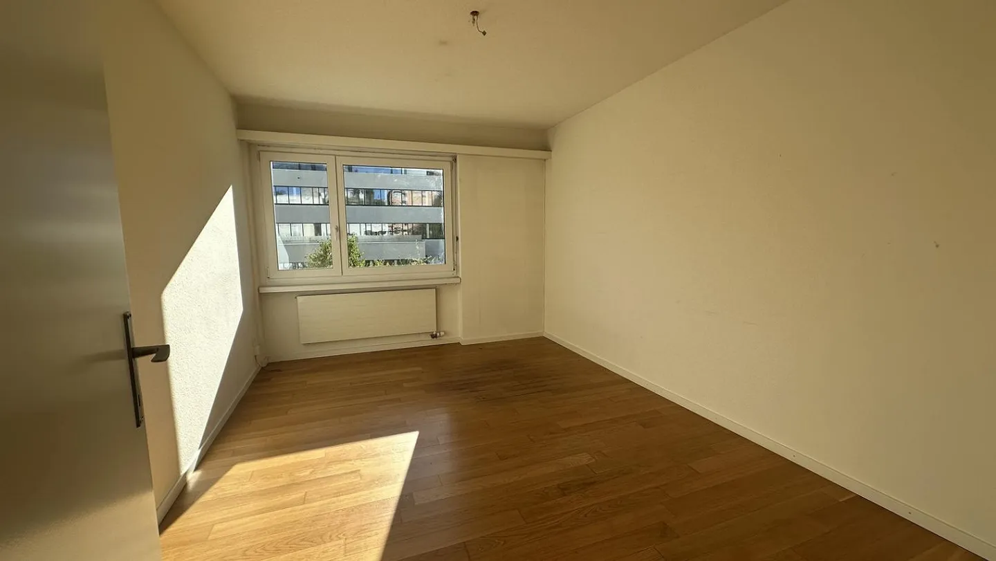 Spacious apartment in a quiet location - Photo 10 of 13